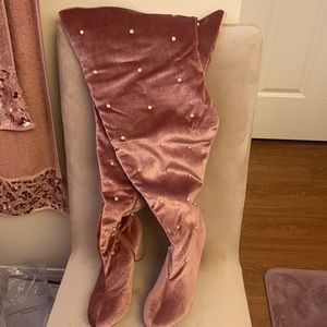 🌸 Designer Inspired Ashley Stewart Plus size Crushed Velvet Thigh high boots🌸